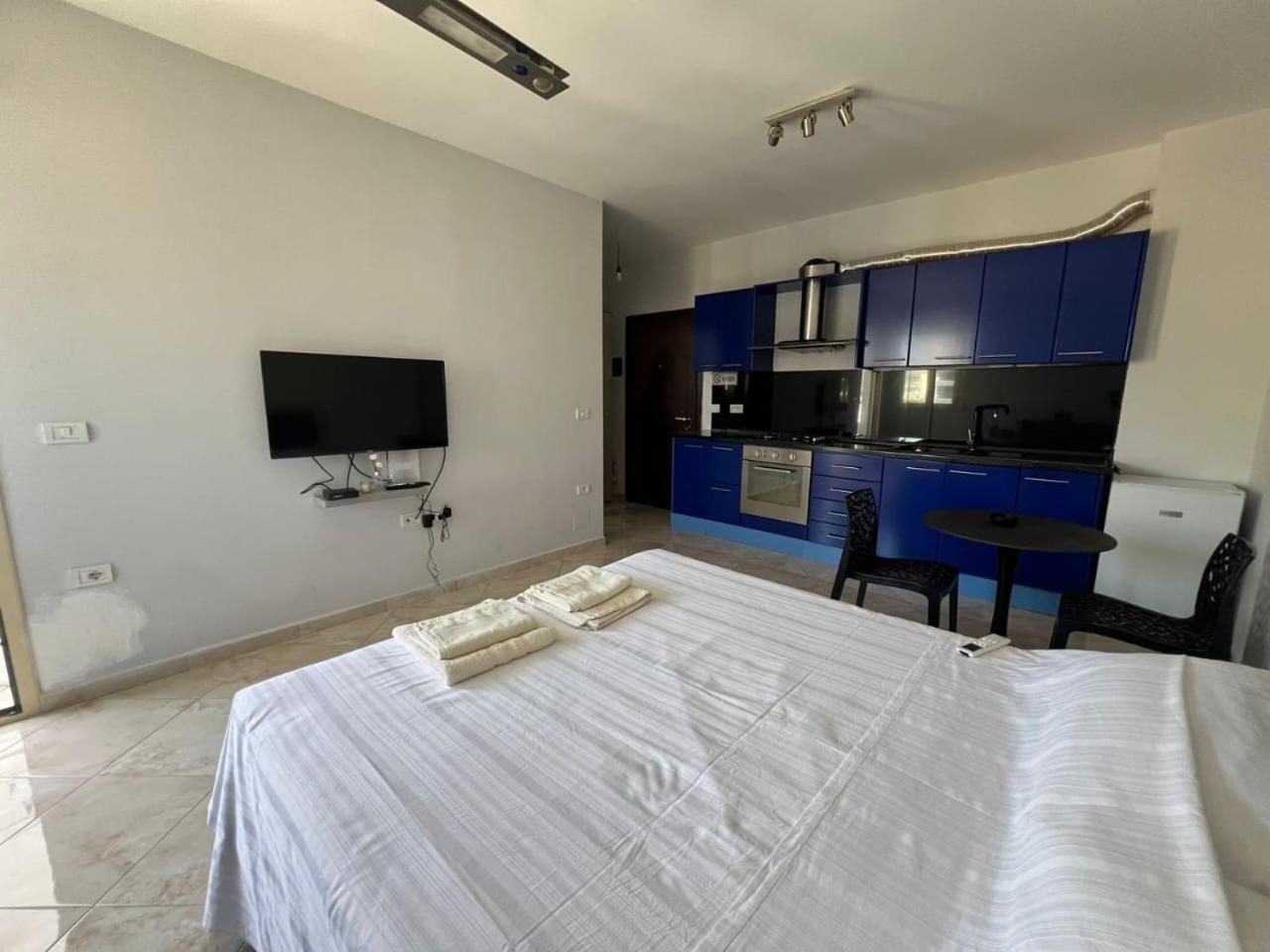 Cozy Apartments Near The Sea Vlorë Esterno foto